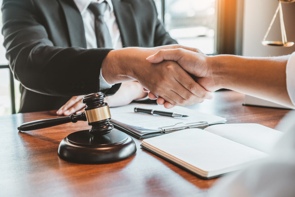 What Is the Difference Between a Lawyer and an Attorney?