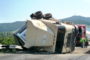 Why Choose Mani Ellis & Layne Accident & Injury Lawyers After a Lost Load Truck Accident in Ohio?