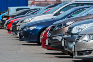 ¿Por qué elegir a Mani Ellis & Layne Accident & Injury Lawyers para que te ayuden tras un accidente en un estacionamiento en Charleston, Virginia Occidental?
